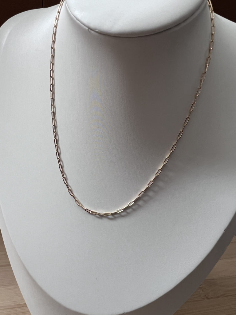 1mm Paperclip chain 14 in
Belle